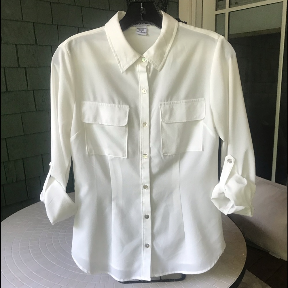 Body Central Ivory Blouse. Ivory. Small. New